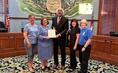Mayor Presents Proclamation to SWC